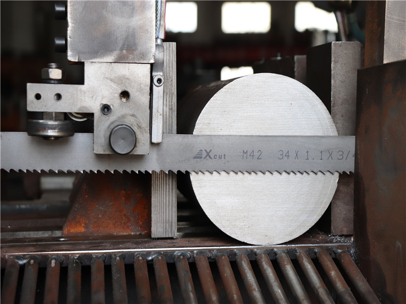 锯床生产厂家告诉你为什么我们要保养金属带锯床？